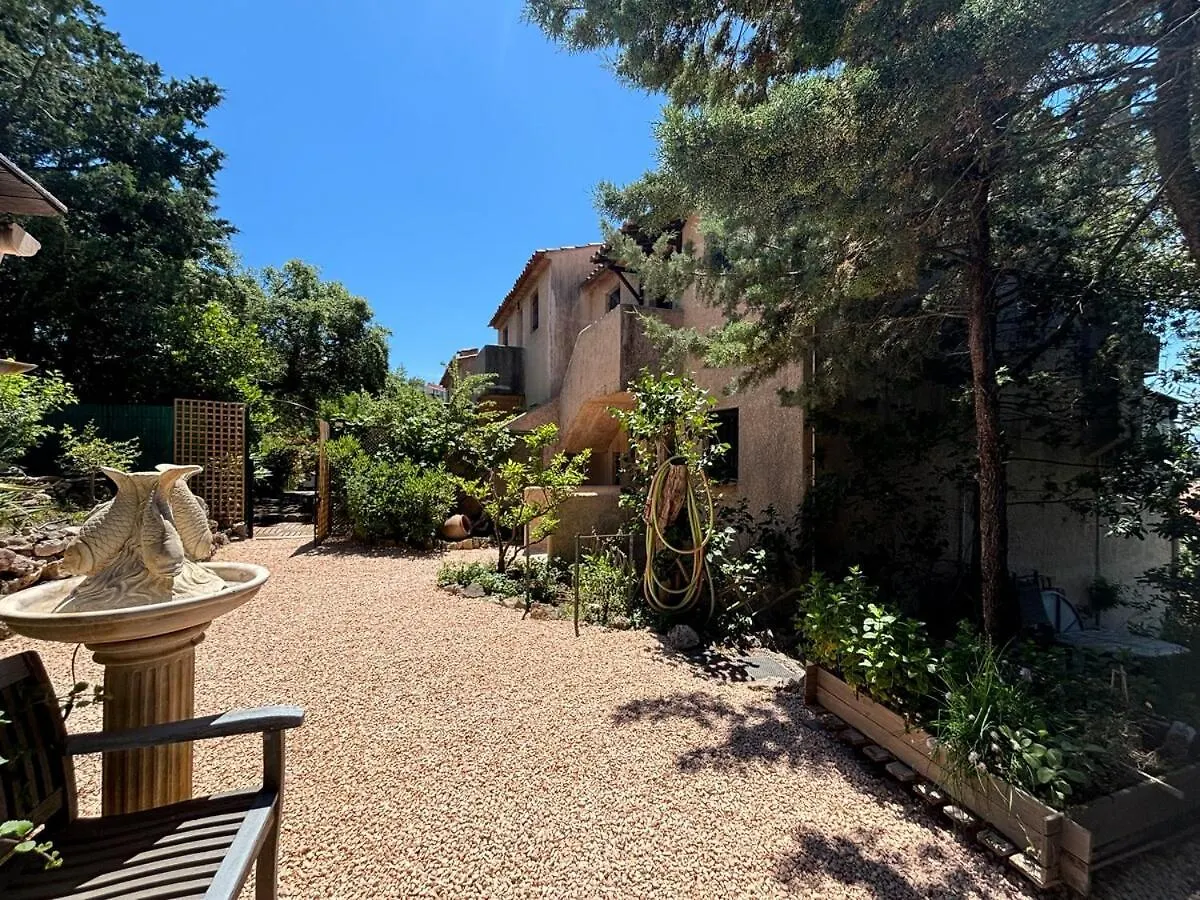 Comfort & Private Garden T2 - Air Conditioning - Wi-Fi - Parking Saint-Raphael  0*, Saint-Raphael (Var)